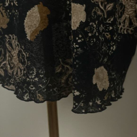 New York City Design Company Black and Brown Floral Sheer Top - Picture 5 of 8